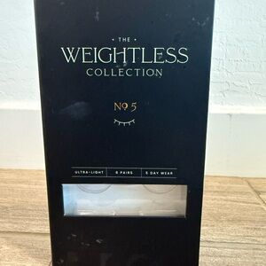 Weightless Collection No. 5 Black Lashes